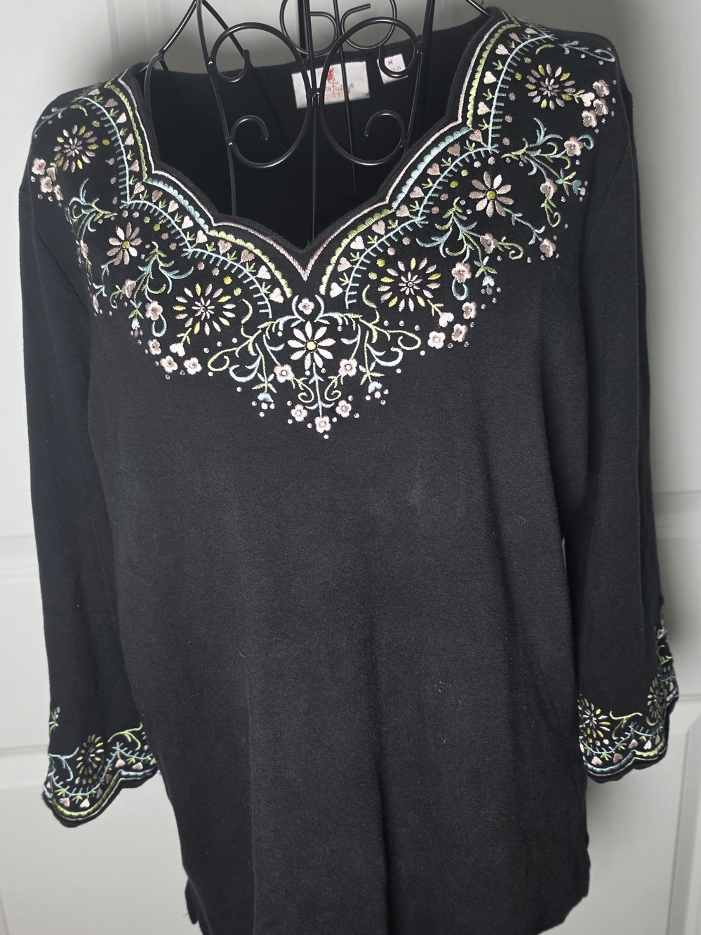 Quacker Factory  Black Embroidered Floral Tunic Top Medium Cottagecore